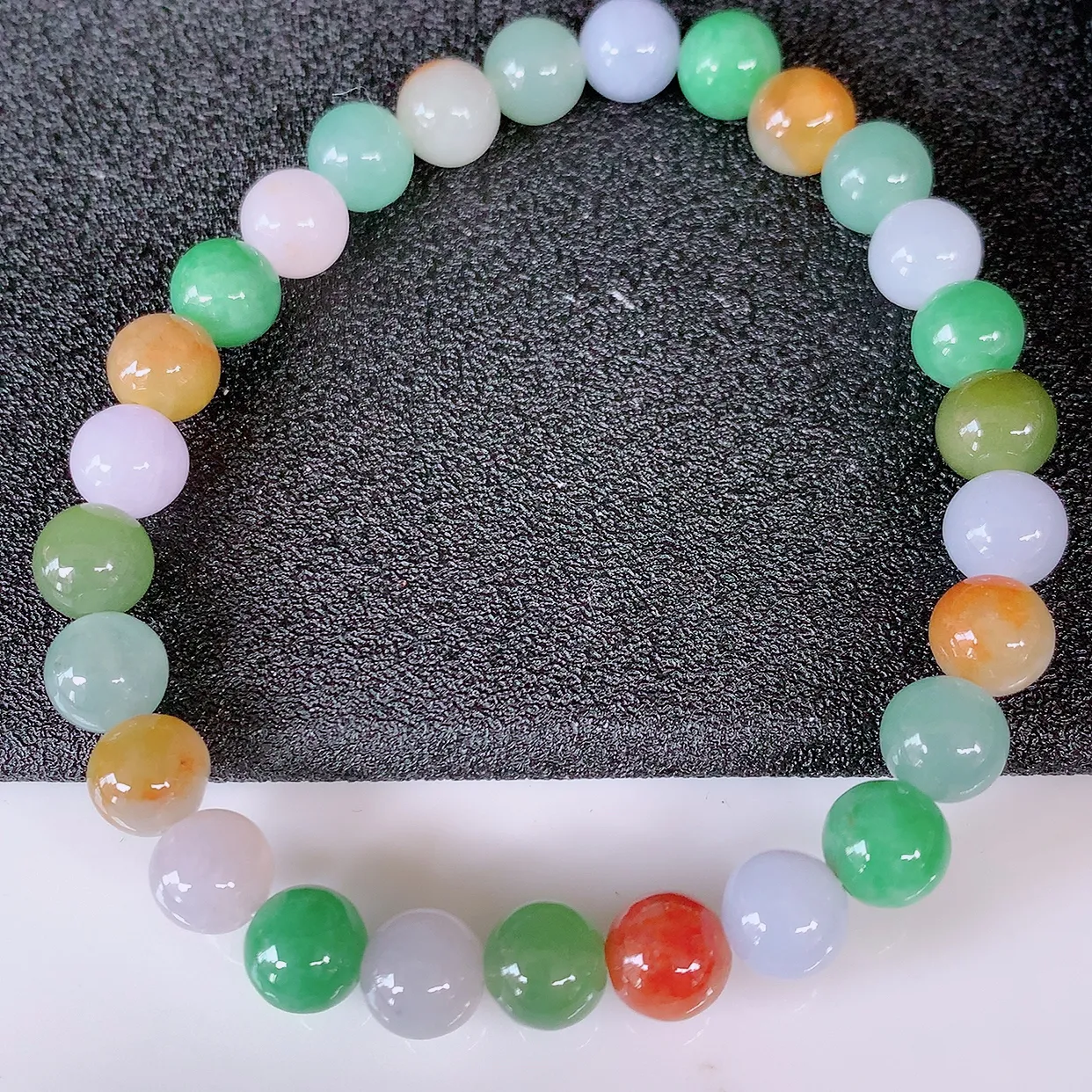 自然光实拍，冰润多宝翡翠手链，多彩翡翠手串，颜色丰富，料子细腻，高档大气，自戴送礼佳品！#46.9取一尺寸7.2mm