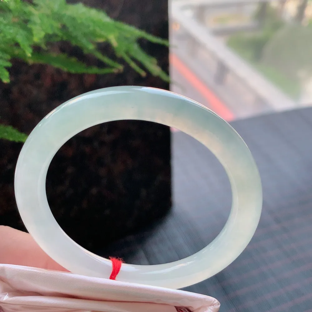 圆条高冰绿 无瑕 尺寸:53.5/7.5/8.1 种水好