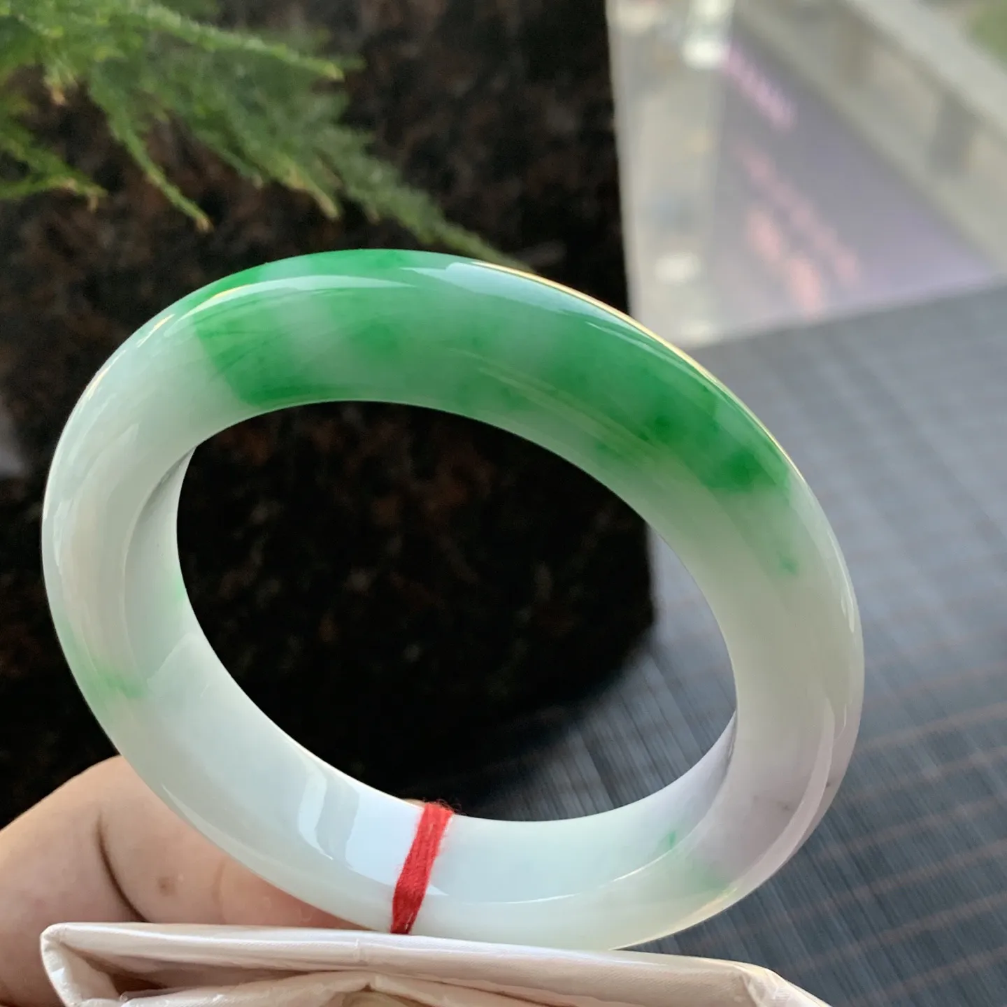 正圈一大节阳绿 无瑕 尺寸:57.8/13/10.4 色好