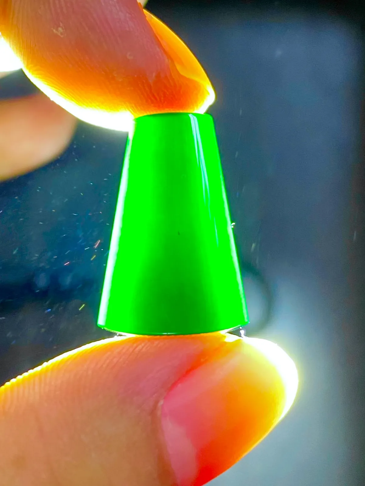 墨翠【平安无事牌】细腻干净，黑度好、性价比高，雕工精湛，打灯透绿‘