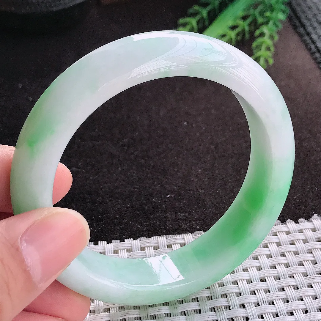 天然A货翡翠57.5/15/9.1老坑精美温苹果绿轮胎手镯宽边玉镯