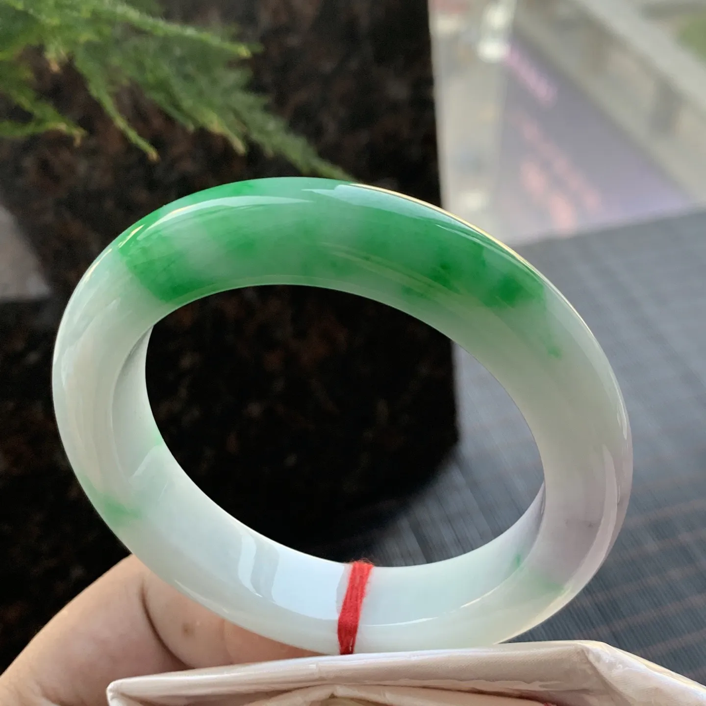 正圈一大节阳绿 无瑕 尺寸:57.8/13/10.4 色好