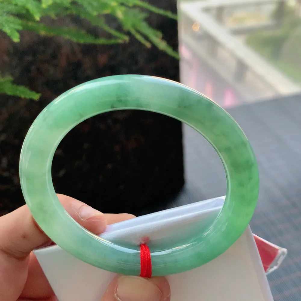 圆条冰绿 无瑕 尺寸:52.7/9.4/9.1 色好