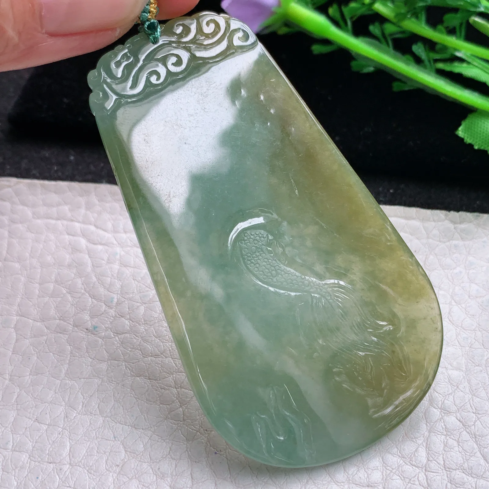 yn实拍74.8*43*5.8缅甸翡翠a货精雕黄加绿御龙关公 玉关公玉吊坠 玉挂件