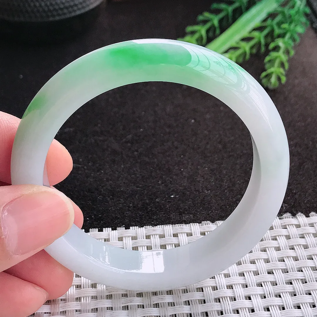 天然A货翡翠53.5/11.8/8.5老坑冰润起胶飘阳绿手镯宽边玉镯