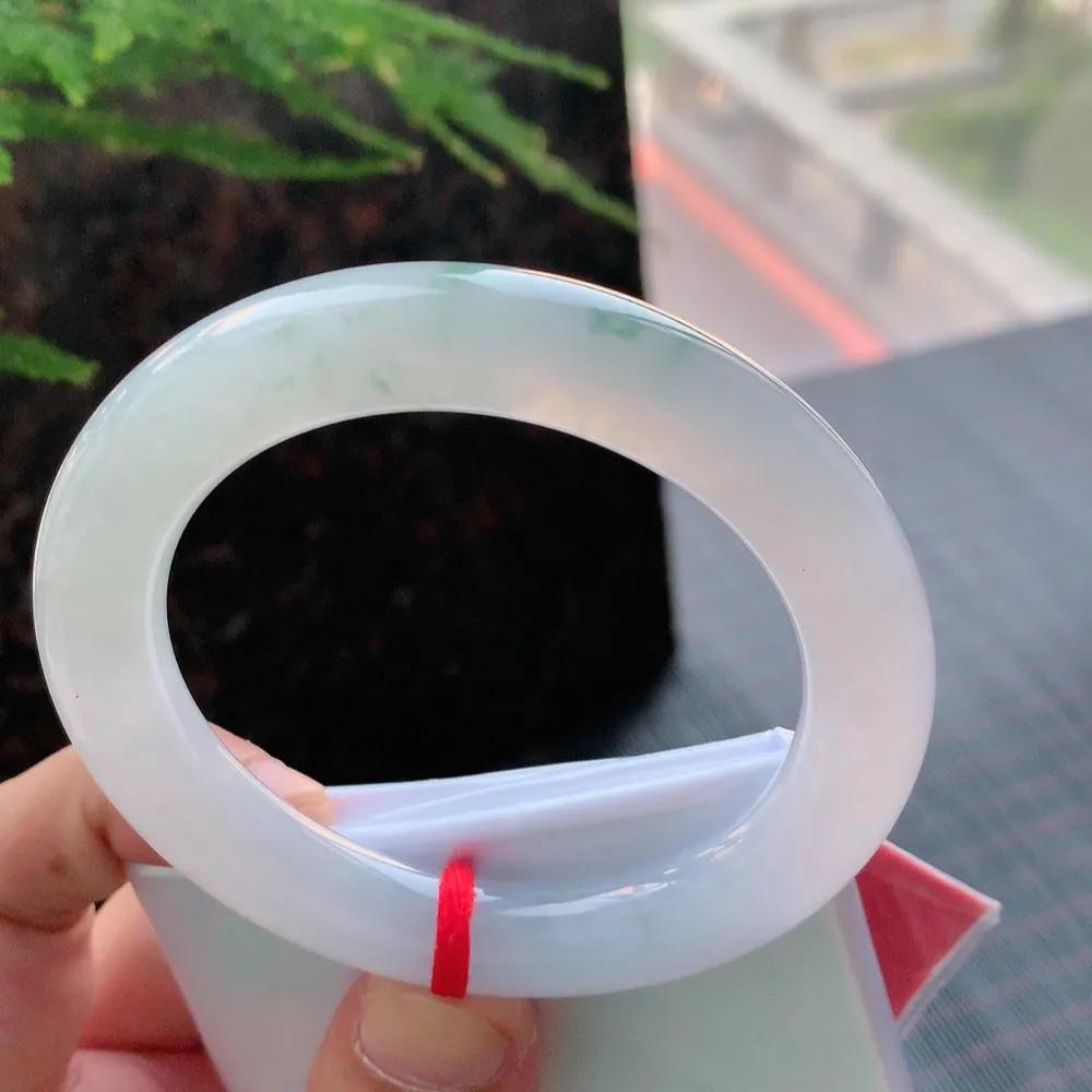 圆条高冰飘花 无瑕 尺寸:56.5/11.2/11.1 花美