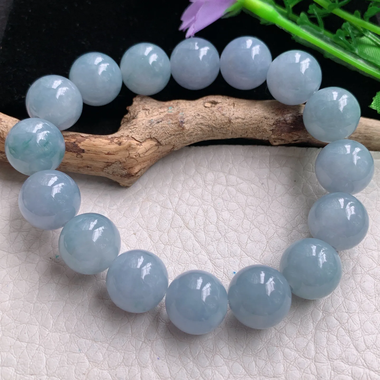 qz实拍13.2mm缅甸翡翠a货精雕紫罗兰贵气圆珠玉手链 玉手串