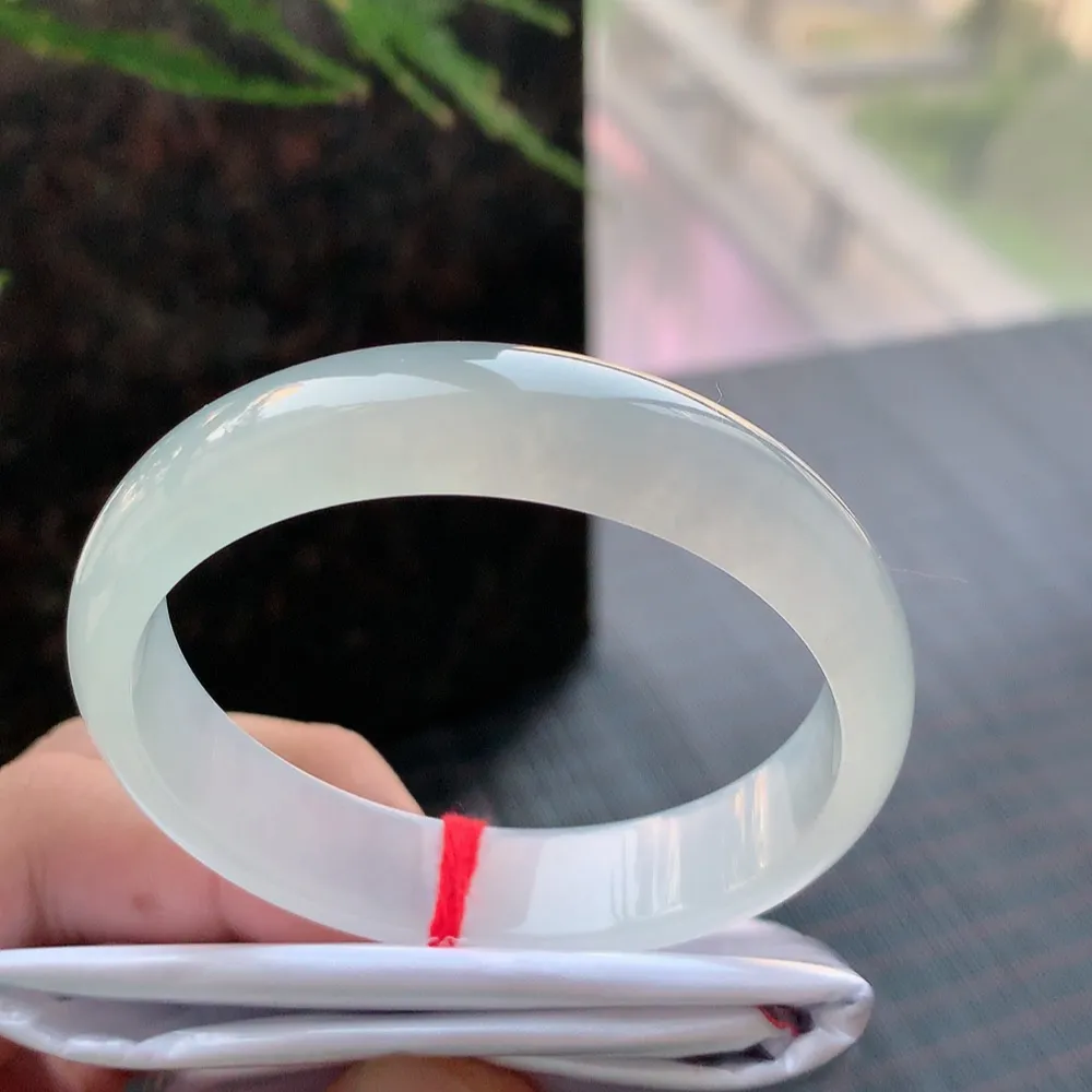 正圈高冰种 无瑕 尺寸:54.3/12.1/6.1 种水好