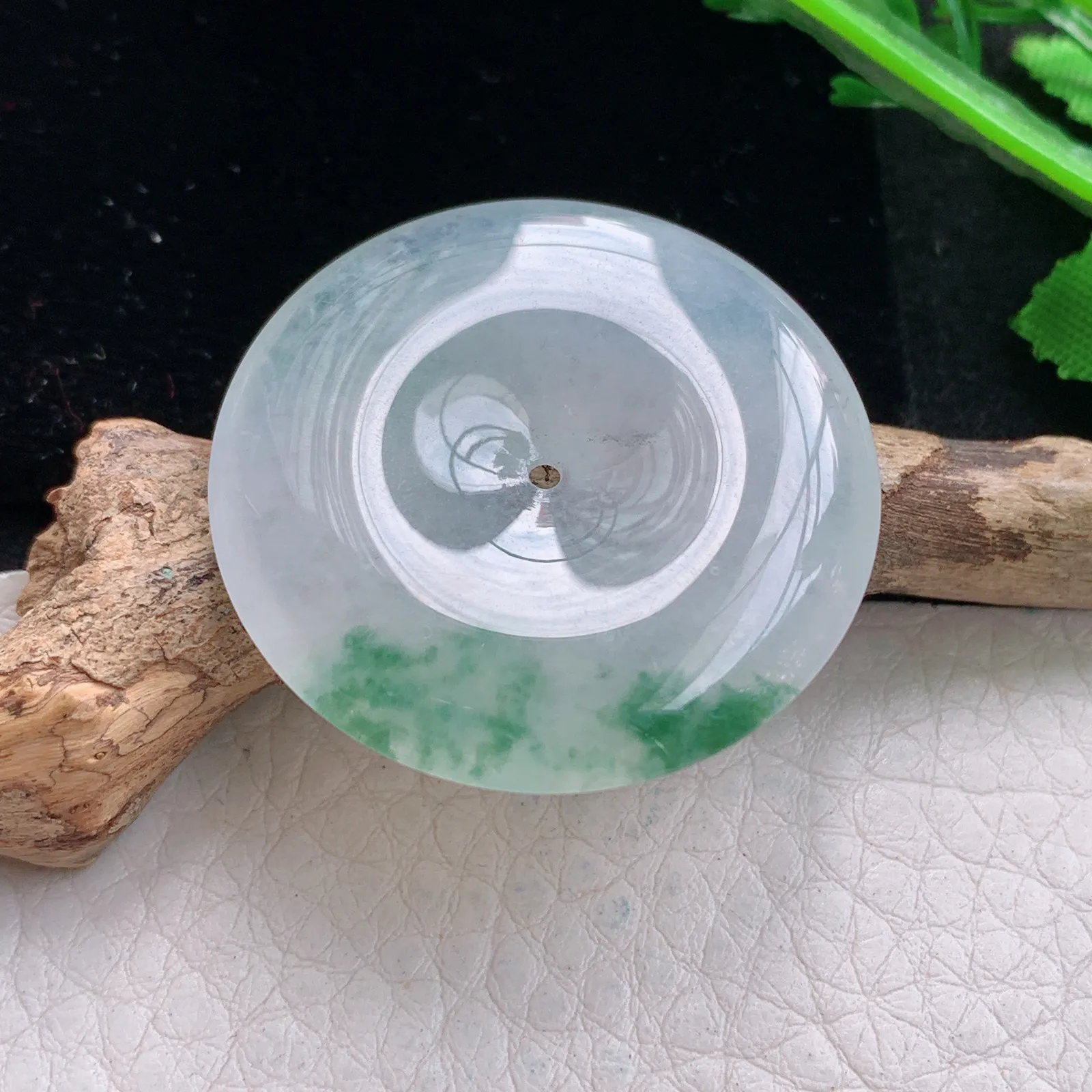 gp实拍35*5.4翡翠a货精雕冰飘花平安扣 玉扣玉吊坠 玉挂件