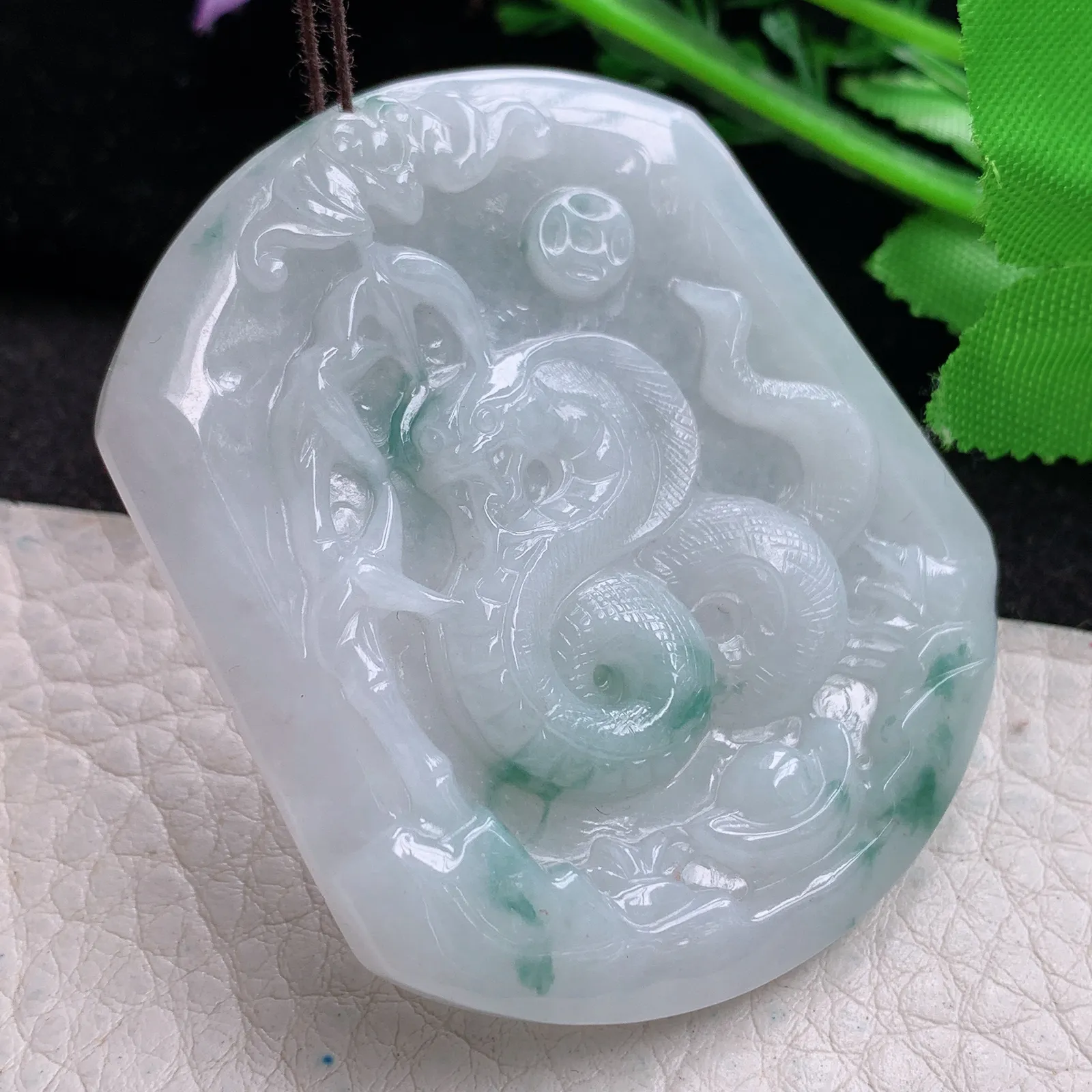 yn实拍54*46*5.5缅甸翡翠a货精雕飘花腰缠万贯 生逍蛇玉吊坠 玉挂件