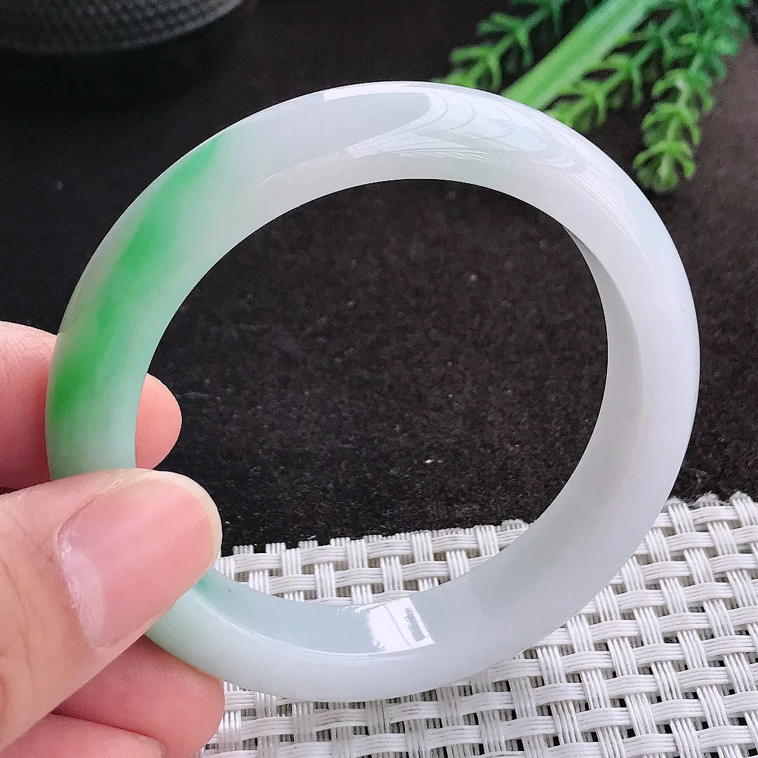 天然A货翡翠53.5/11.8/8.5老坑冰润起胶飘阳绿手镯宽边玉镯