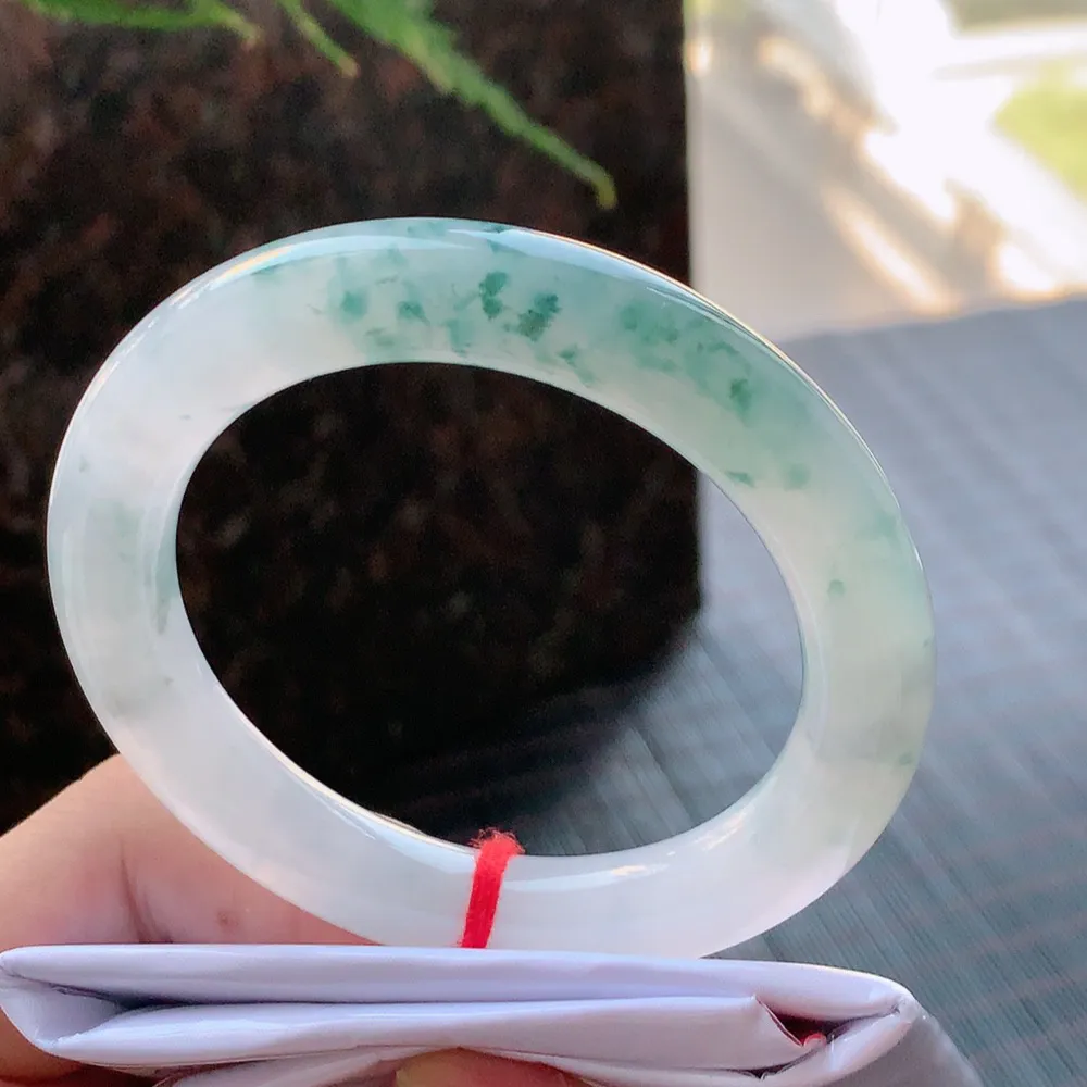 圆条冰飘花 无瑕 尺寸:52.4/10.1 花美