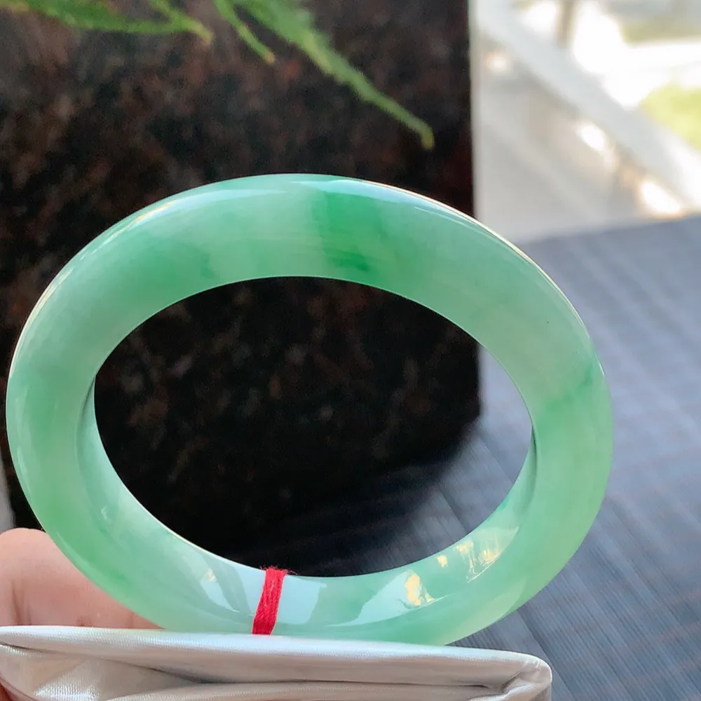 正圈冰糯翠绿 无瑕 尺寸:57.1/10.6/10.1 色好