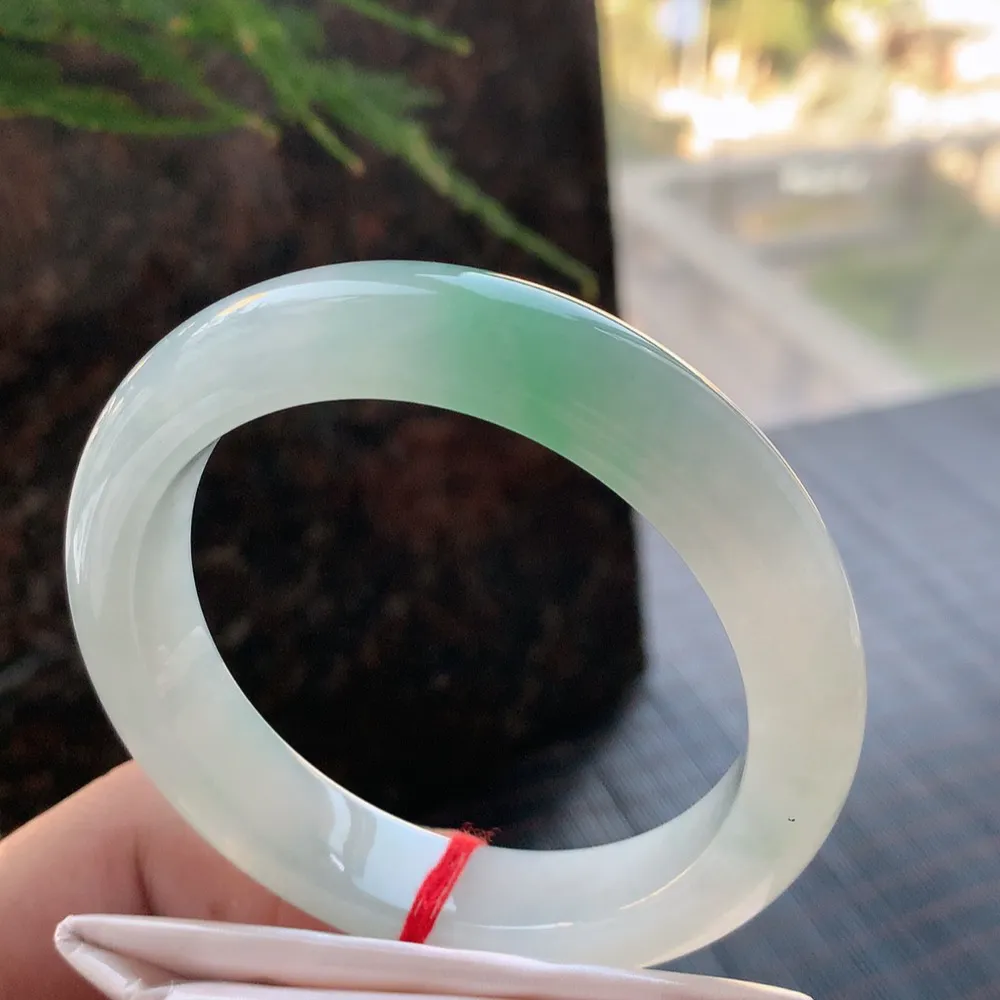 正圈冰绿 无瑕 尺寸:55.9/12.7/9.1 冰润