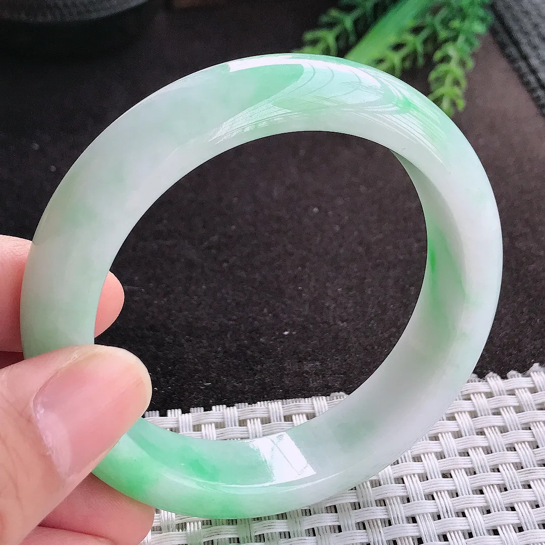 天然A货翡翠57.5/15/9.1老坑精美温苹果绿轮胎手镯宽边玉镯