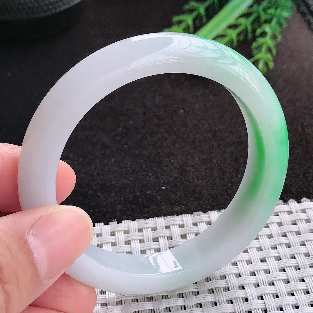 天然A货翡翠53.5/11.8/8.5老坑冰润起胶飘阳绿手镯宽边玉镯