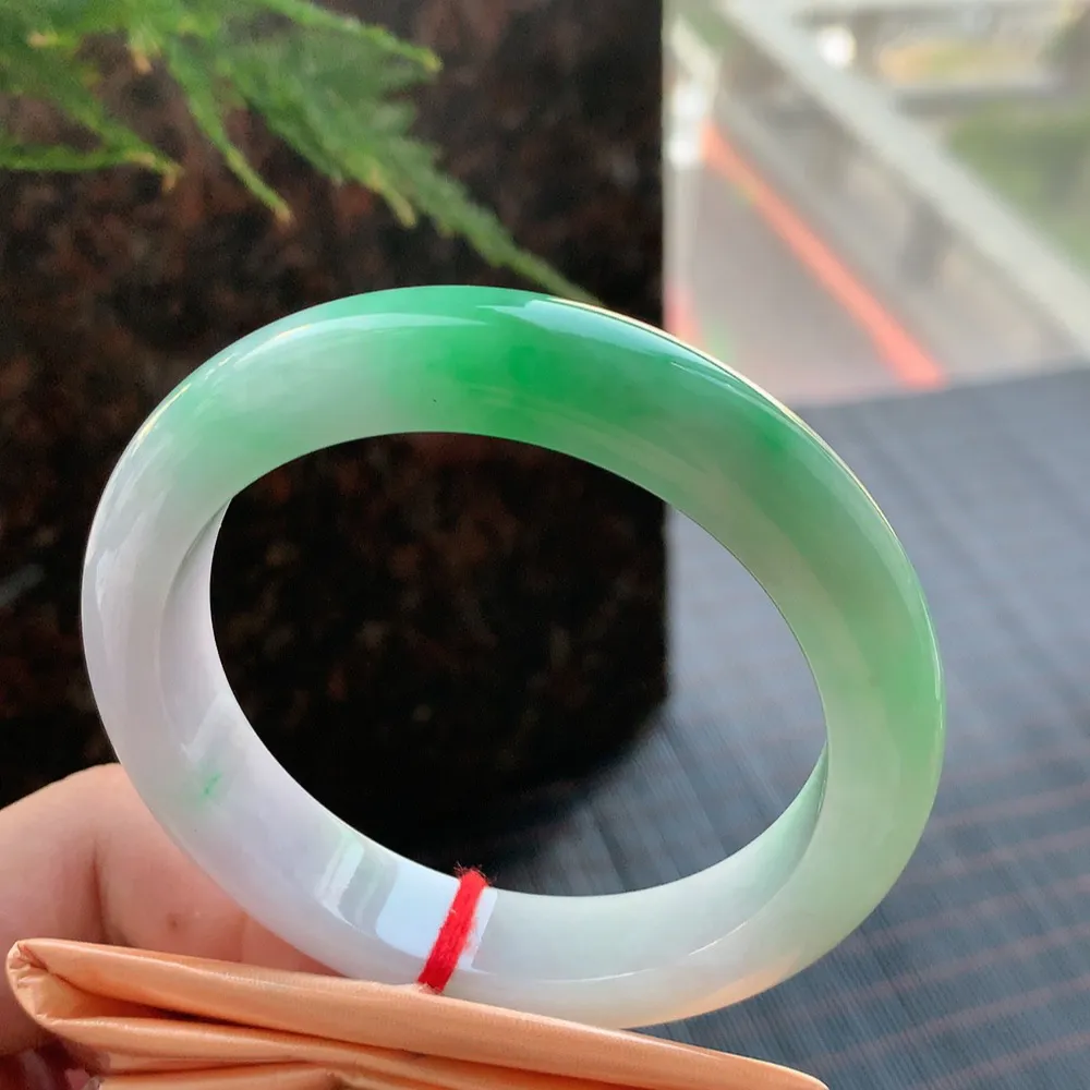 正圈冰糯春彩 无瑕 尺寸:56.1/12.5/8.6 超美