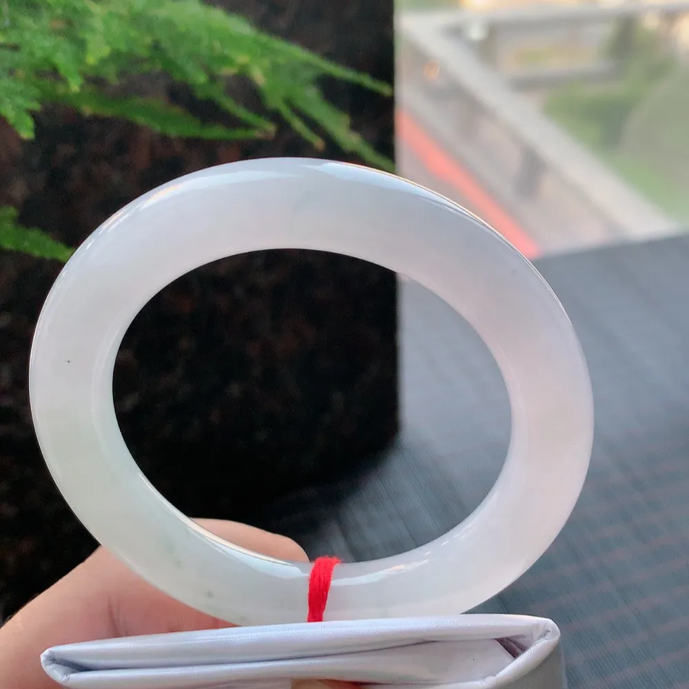 圆条高冰飘花 无瑕 尺寸:56.5/11.2/11.1 花美