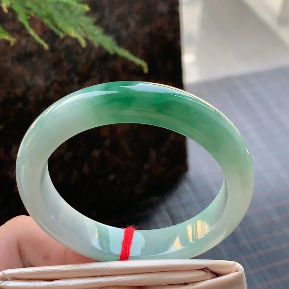 正圈冰糯翠绿 微细线 尺寸:55.1/12.1/8.2 色好🥰🥰