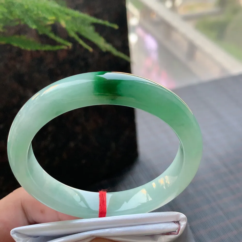 正圈冰糯辣绿 无瑕 尺寸:57.7/12.1/8.3 色好🥰🥰