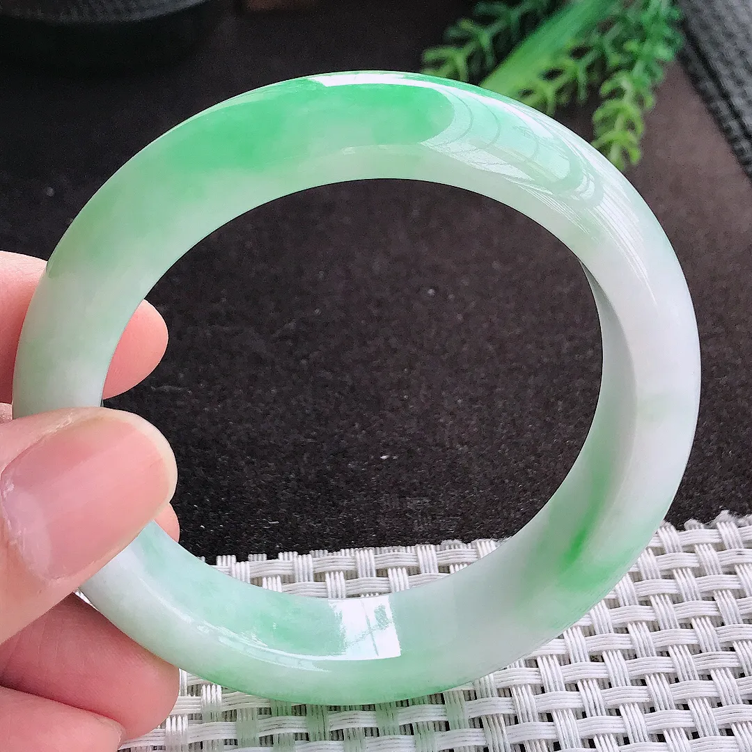 天然A货翡翠57.5/15/9.1老坑精美温苹果绿轮胎手镯宽边玉镯