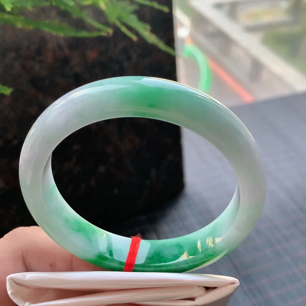 正圈一大节辣绿 无瑕 尺寸:58.3/13.1/9.2 色好🥰🥰