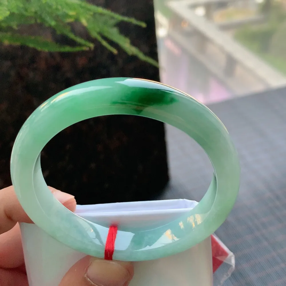 正圈冰糯辣绿 无瑕 尺寸:57.7/12.1/8.3 色好🥰🥰