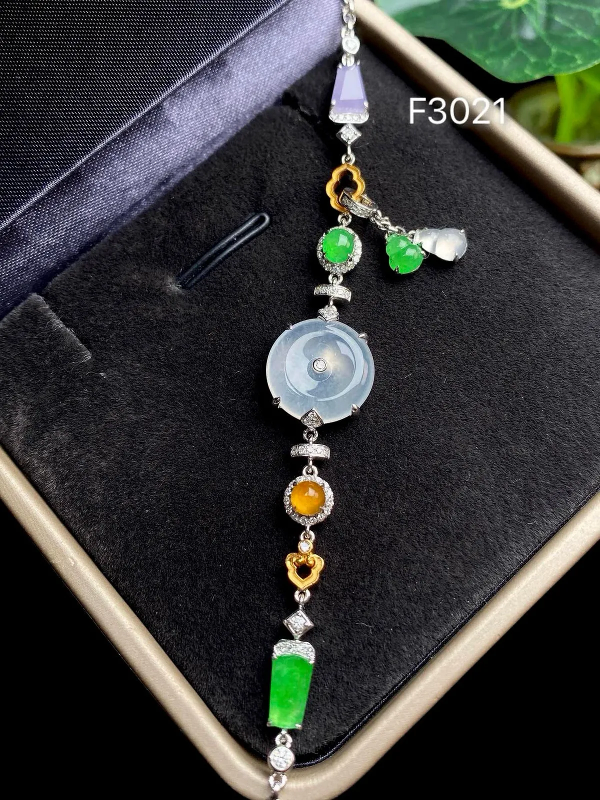 【冰种平安扣镶嵌手链】盘缠手链，饱满圆润，光泽闪耀，流行款，18K金钻镶嵌，其中一颗裸石尺寸12.3