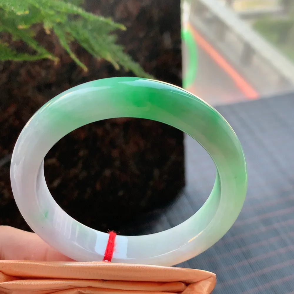 正圈冰糯春彩 无瑕 尺寸:56.1/12.5/8.6 超美