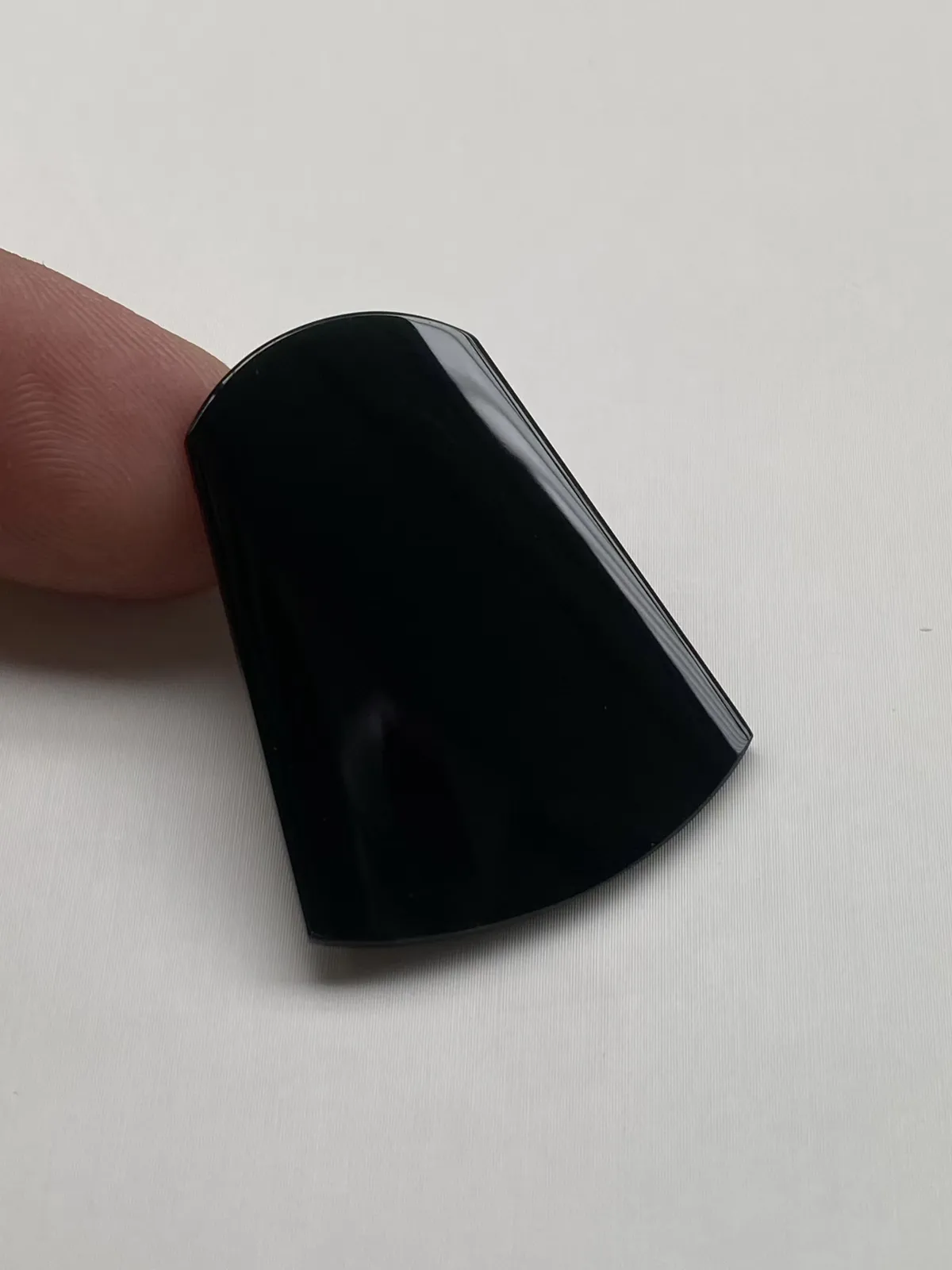 墨翠【平安无事牌】细腻干净，黑度好、性价比高，雕工精湛，打灯透绿‘