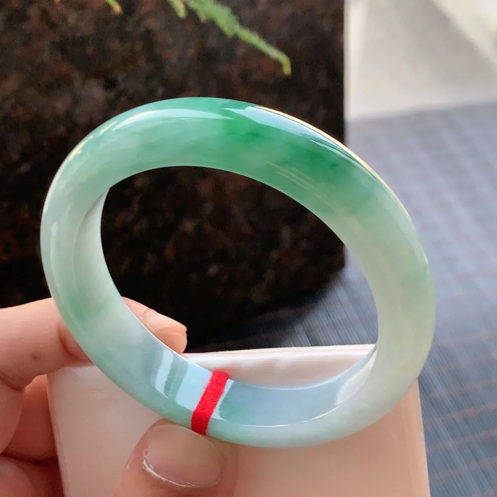 正圈冰糯翠绿 微细线 尺寸:55.1/12.1/8.2 色好🥰🥰