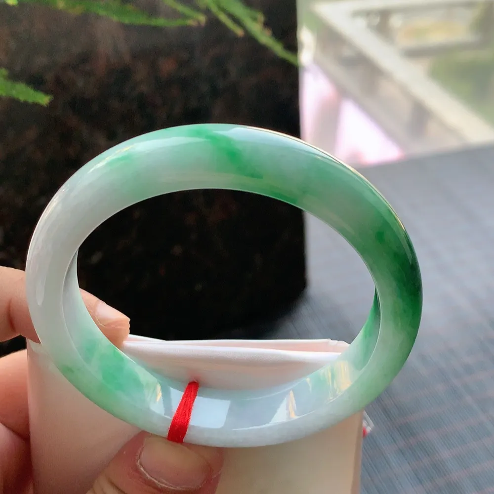 正圈一大节辣绿 无瑕 尺寸:58.3/13.1/9.2 色好🥰🥰