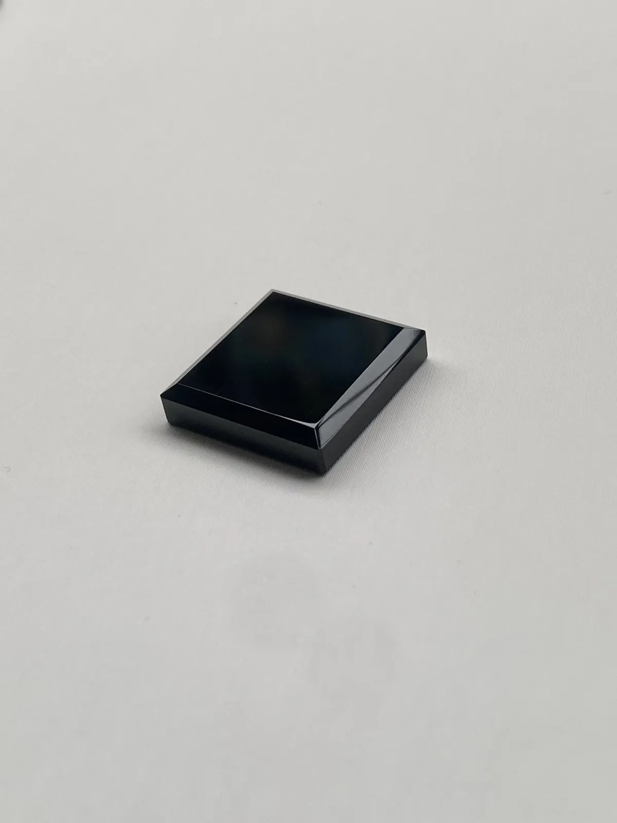 墨翠【方形戒面】细腻干净，黑度好、性价比高，雕工精湛，打灯透绿‘