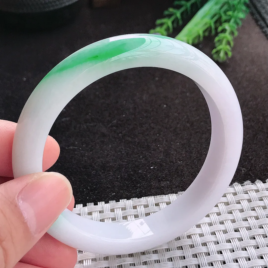 天然A货翡翠57/12/8.2老坑温润飘阳绿手镯宽边玉镯