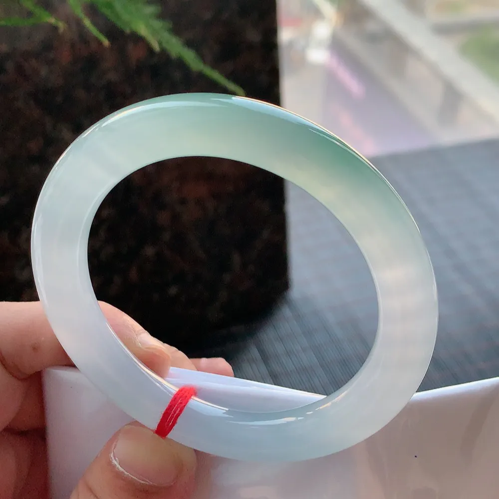 圆条冰玻绿 无瑕 尺寸:59.3/10.5 种色兼备