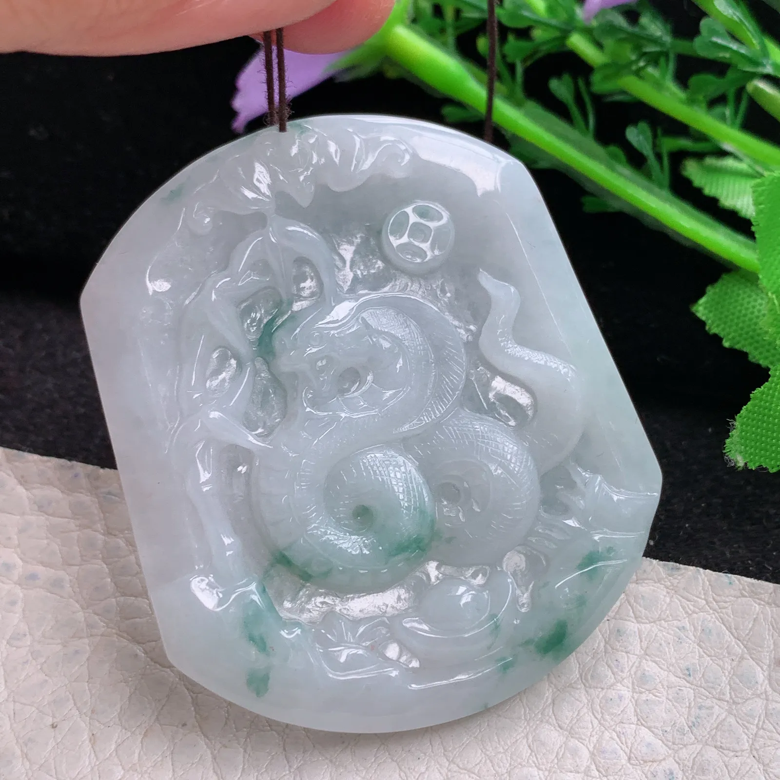 yn实拍54*46*5.5缅甸翡翠a货精雕飘花腰缠万贯 生逍蛇玉吊坠 玉挂件