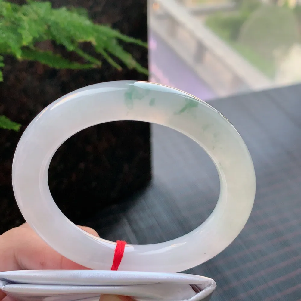 圆条高冰飘花 无瑕 尺寸:56.5/11.2/11.1 花美