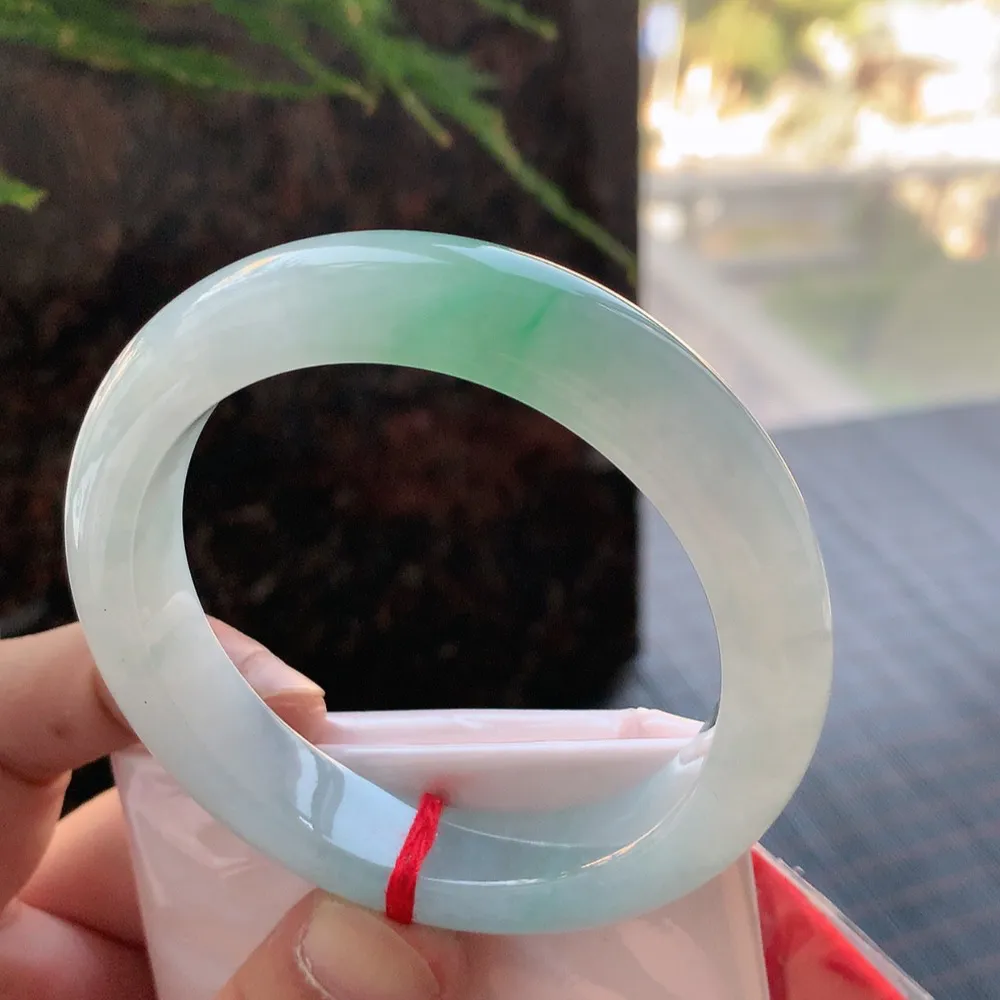 正圈冰绿 无瑕 尺寸:55.9/12.7/9.1 冰润