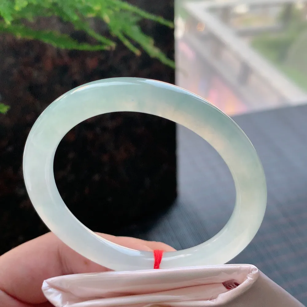 圆条高冰绿 无瑕 尺寸:53.5/7.5/8.1 种水好