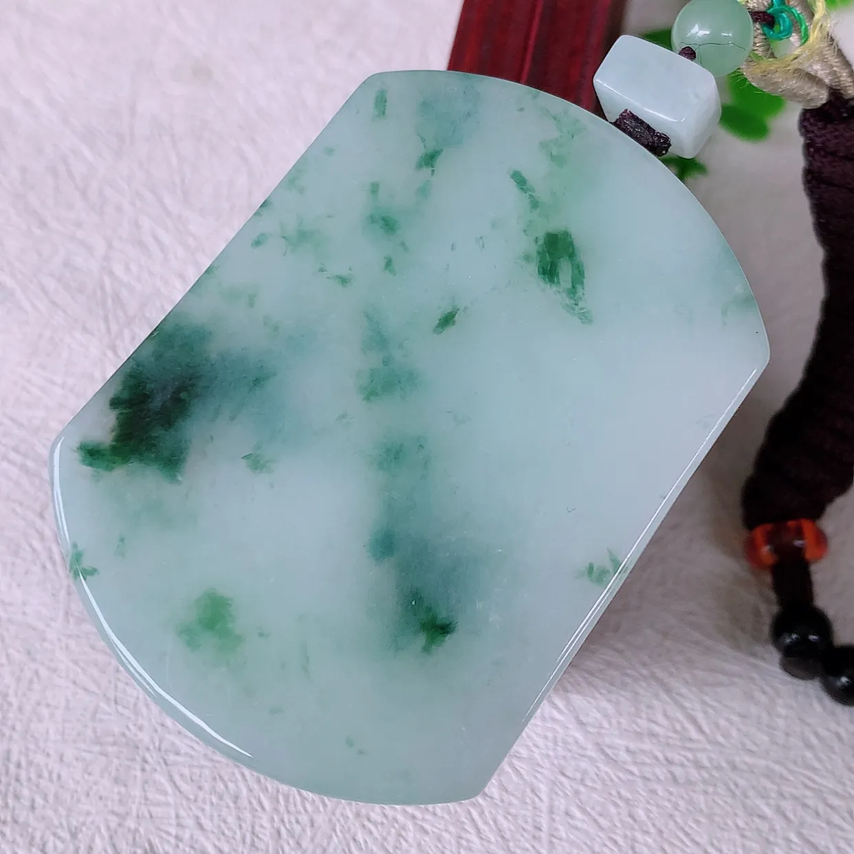 自然光实拍，冰润飘花翡翠平安无事牌吊坠，平平安安，无事牌翠色灵动，佩戴平安时尚！#46.9