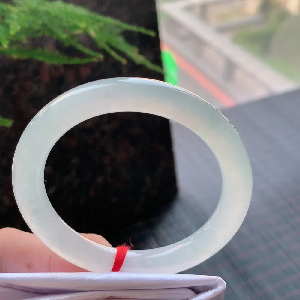 圆条高冰种 无瑕 尺寸:52.7/8.6 种水好