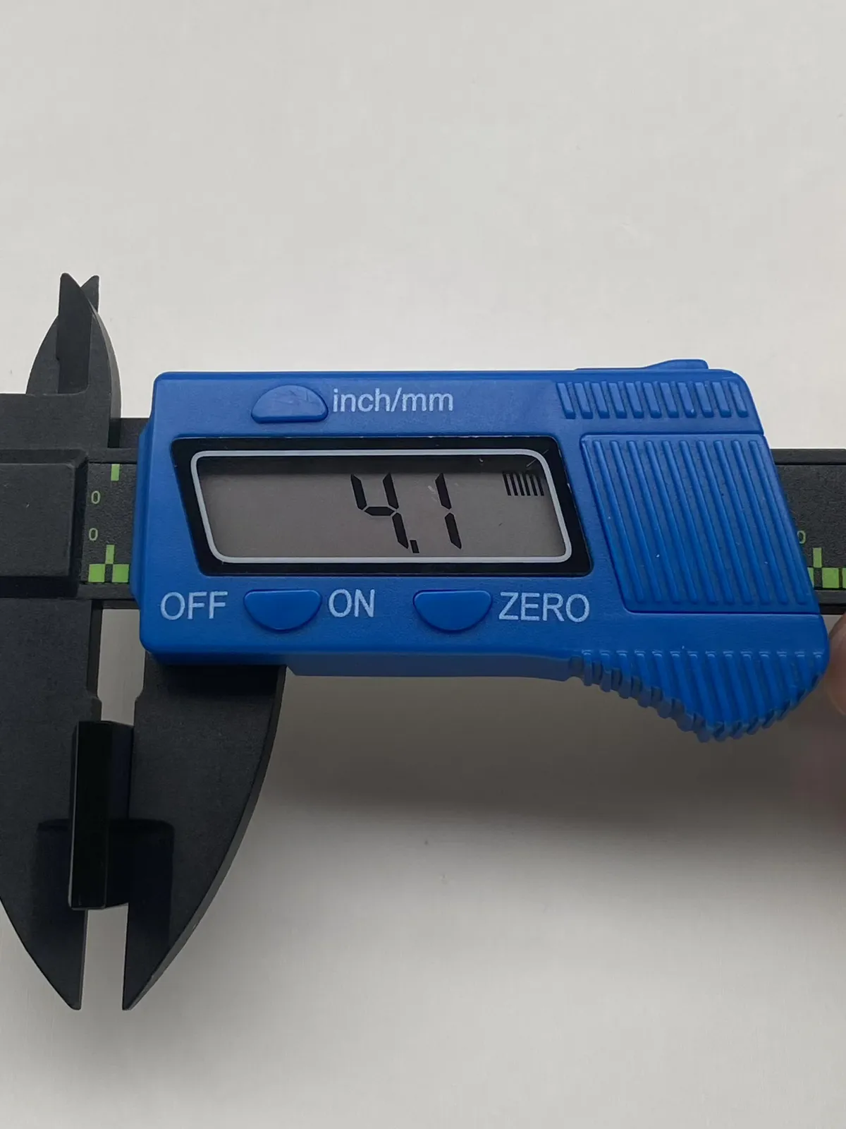 墨翠【方形戒面】细腻干净，黑度好、性价比高，雕工精湛，打灯透绿‘