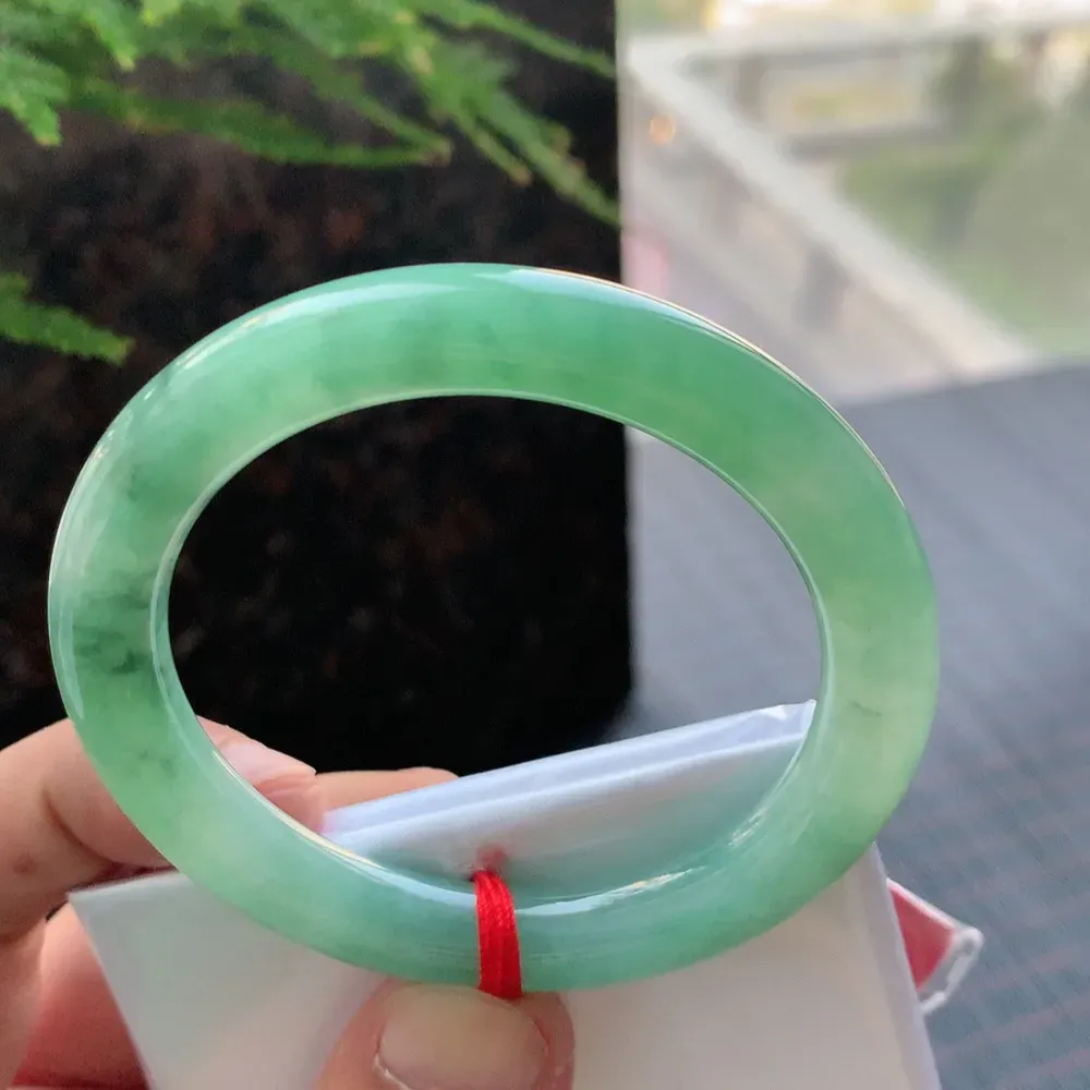 圆条冰绿 无瑕 尺寸:52.7/9.4/9.1 色好