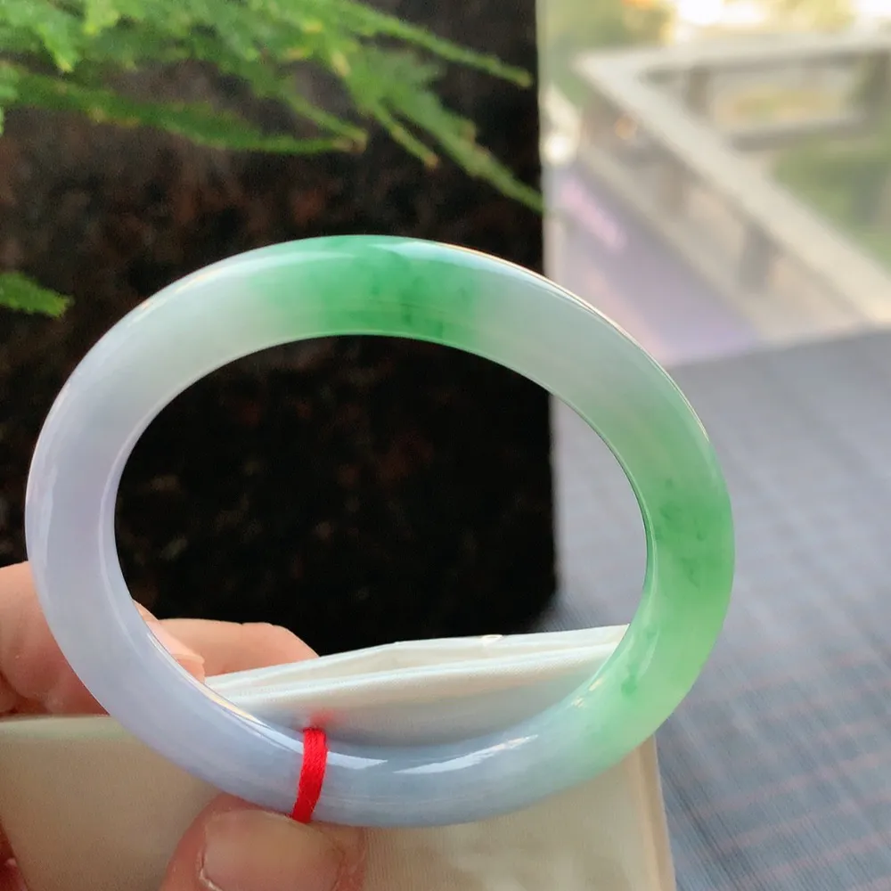 圆条冰糯春彩 无瑕 尺寸:52.7/8.4/8.1 色好