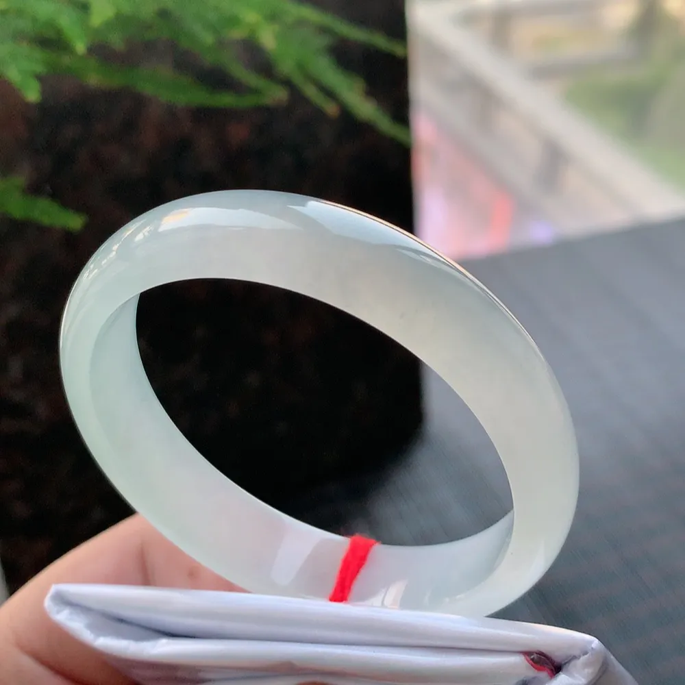 正圈高冰种 无瑕 尺寸:54.3/12.1/6.1 种水好