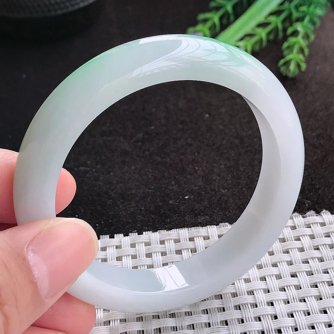 天然A货翡翠53.5/11.8/8.5老坑冰润起胶飘阳绿手镯宽边玉镯