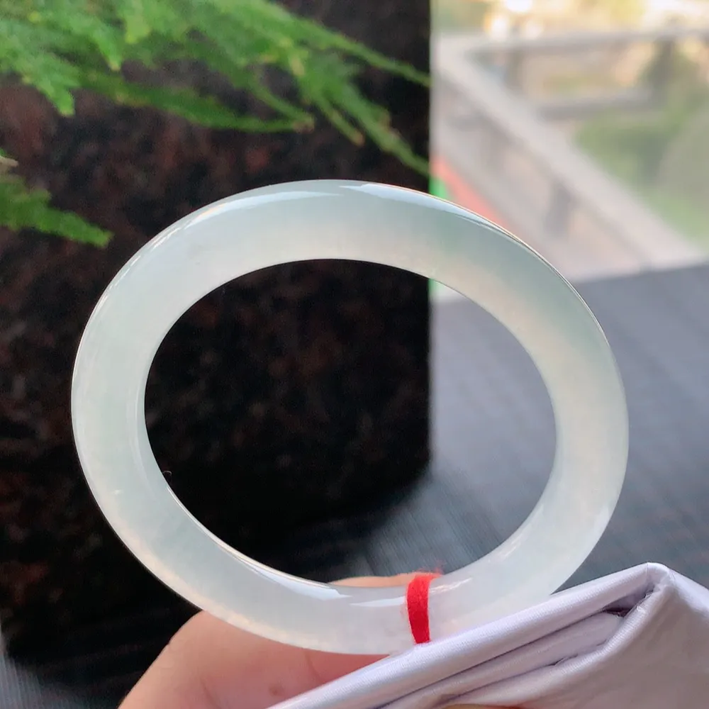 圆条高冰种 无瑕 尺寸:52.7/8.6 种水好