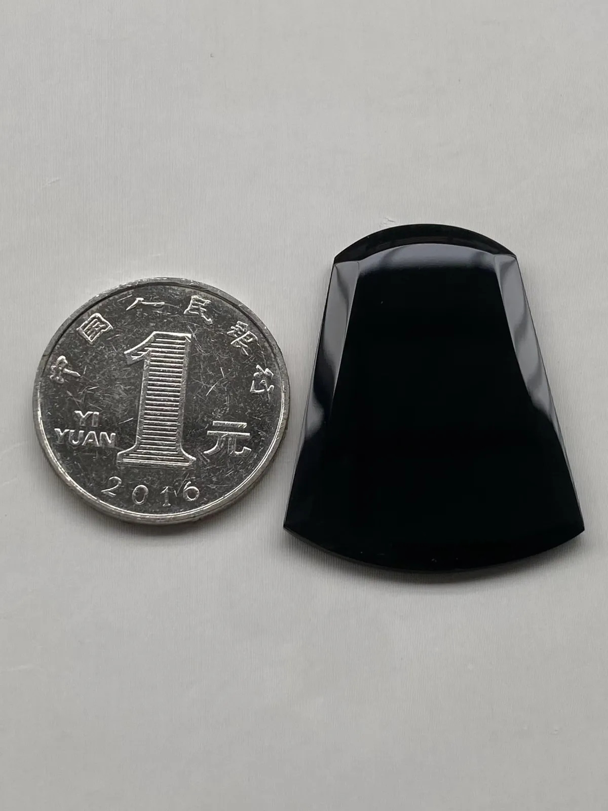 墨翠【平安无事牌】细腻干净，黑度好、性价比高，雕工精湛，打灯透绿‘