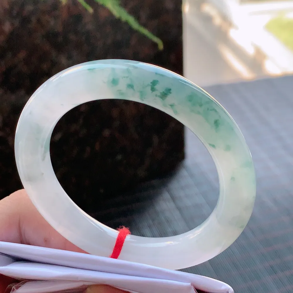 圆条冰飘花 无瑕 尺寸:52.4/10.1 花美