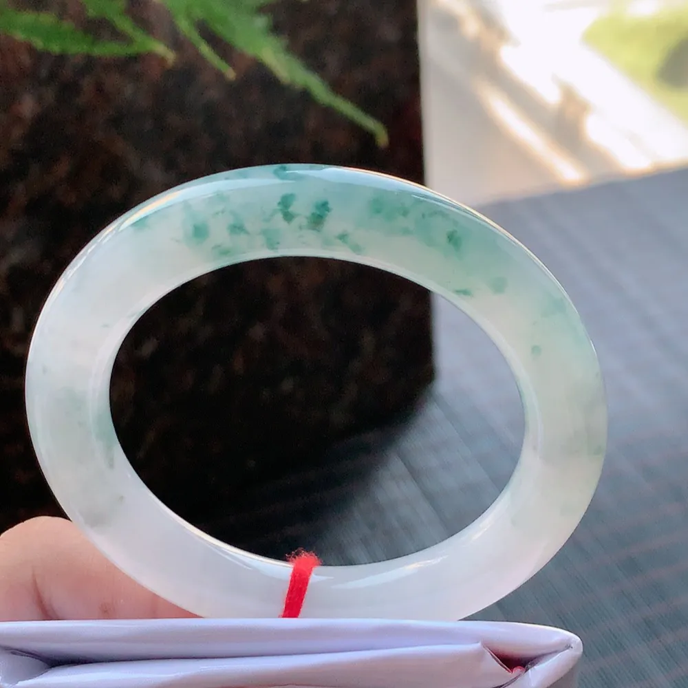 圆条冰飘花 无瑕 尺寸:52.4/10.1 花美